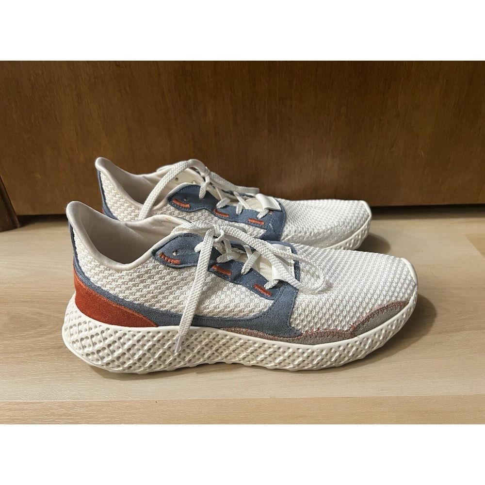 Steve Madden Women's Size 8.5‎ Tennis Shoes EUC White Sneakers Blue Rust